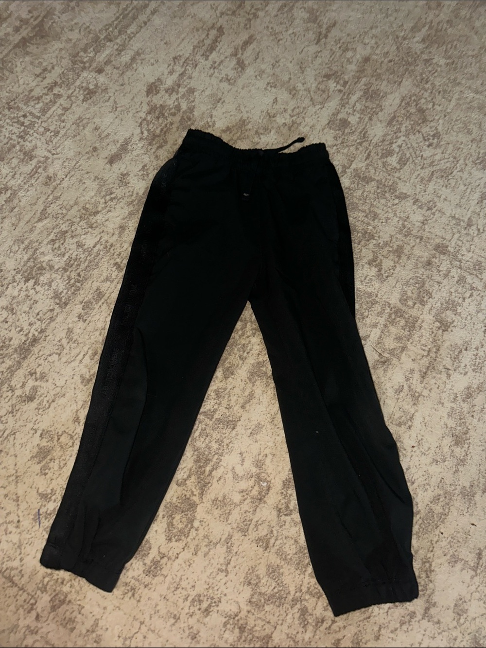 Abercrombie Kids Black Pull-On Jogger Pants Boys Size 5/6